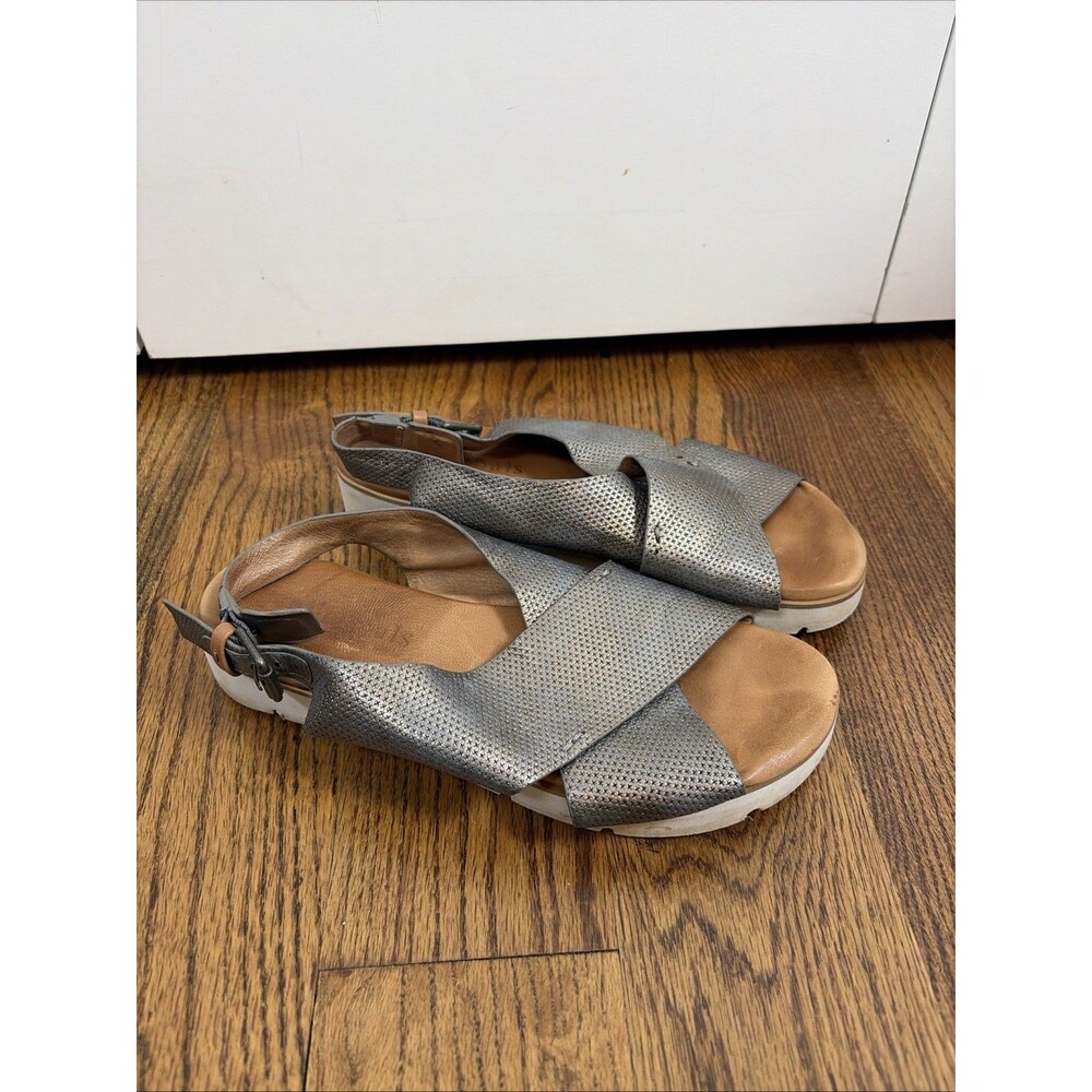 Women's Gentle Souls Kiki Metallic Sandal Size 8.5M